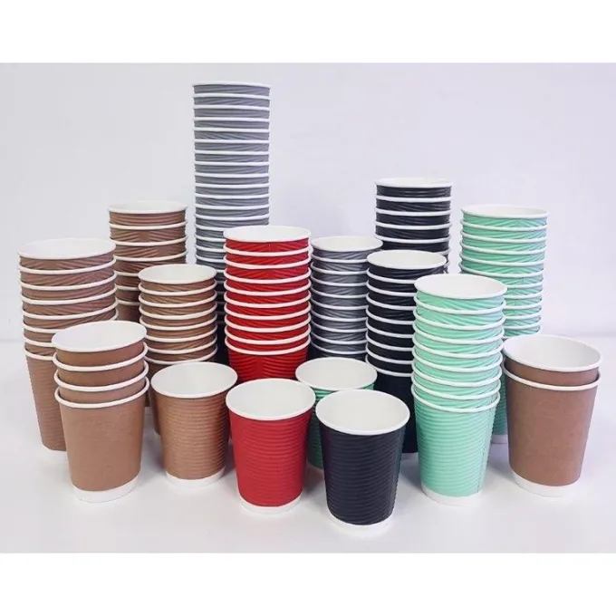 Gobelet paroi isolante ondulée marron clair 340 ml - Fiesta - Lot de 25