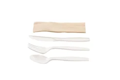 Kit couverts blanc 4 en 1 en maïs : couteau + fourchette + cuillère + serviette kraft - 500 unités - Betik