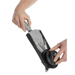 Mandoline Professionnelle Kobra - Lame en V Crantée - De Buyer