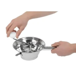 Moulin à légumes 203mm avec 3 disques