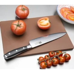 Petite planche à découper polyéthylène marron 229 x 305 x 12 mm basse densité - Hygiplas