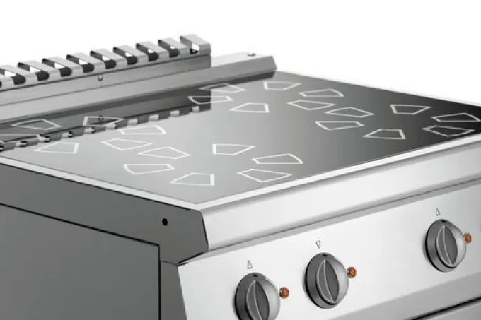 Plan de cuisson vitrocéramique 4 zones radiantes - four électrique GN 1/1 - Bartscher