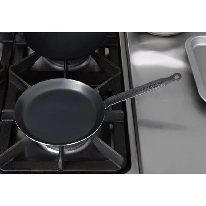 Poêle à Crêpes Professionnelle en Acier Bleui 200 mm - De Buyer