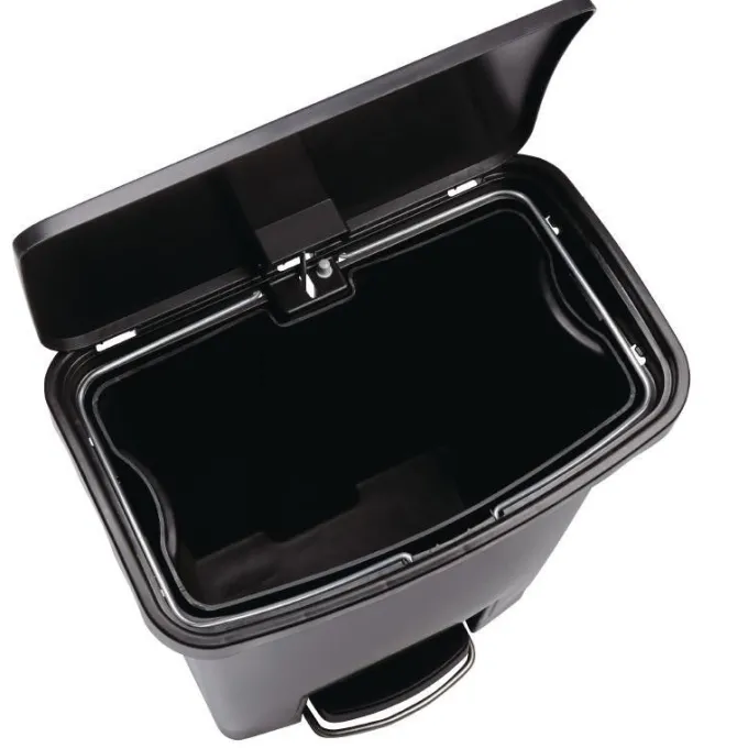Poubelle à pédale frontale Rubbermaid Slim Jim noire 90L