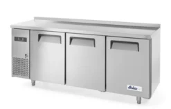 Réfrigérateur comptoir avec trois portes Kitchen Line Arktic - Hendi