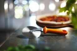 Roulette à pizza Pizzer HENDI, designed by Robert Bronwasser, Orange, 97x240mm - Hendi